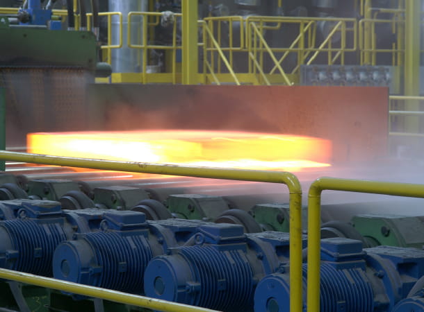 picture-furnace-exit-roller-table